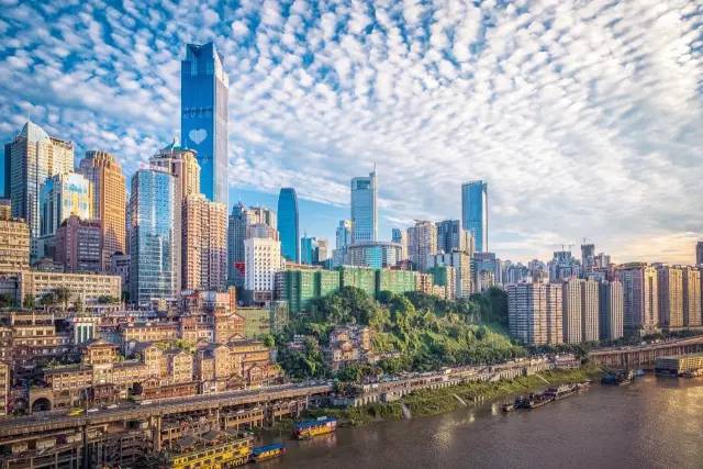 重庆，城市与励志精神的交融辉映